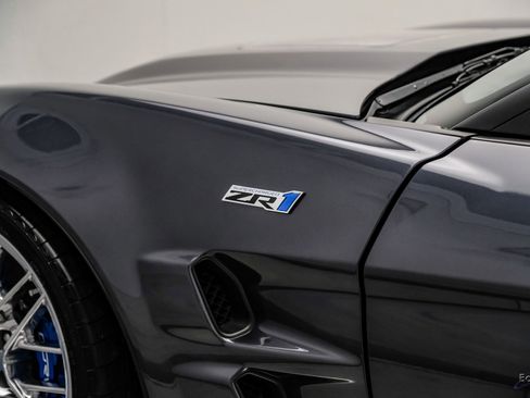 Used 2010 Chevrolet Corvette ZR1 w/ Preferred Equipment Group RWD image 37