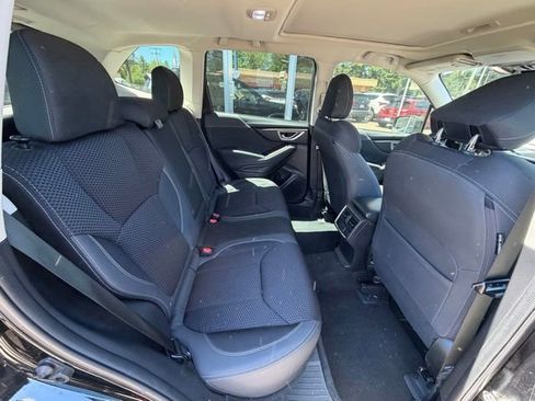 Used 2022 Subaru Forester Premium AWD/4WD image 16