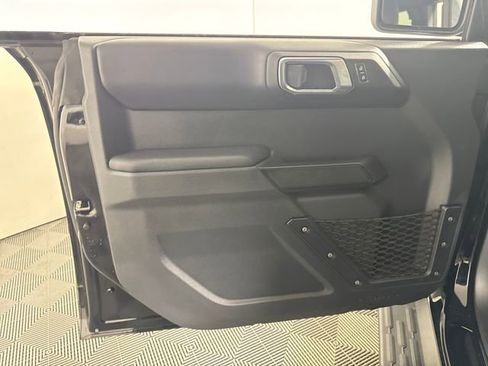 Used 2025 Ford Bronco Outer Banks AWD/4WD image 30