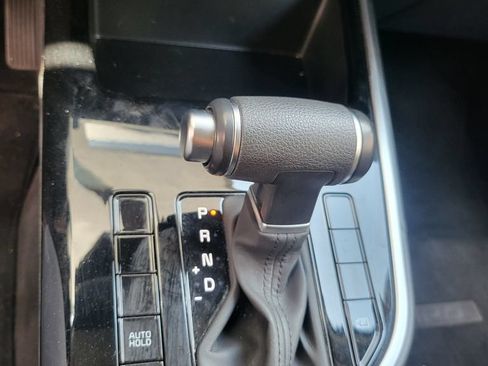 Used 2025 Kia Niro LX FWD image 6