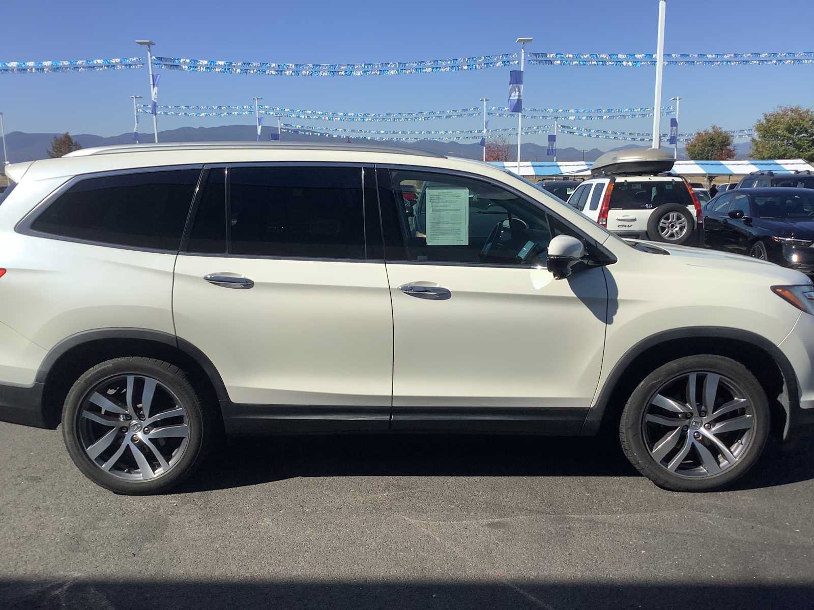Used 2018 Honda Pilot Touring image 7