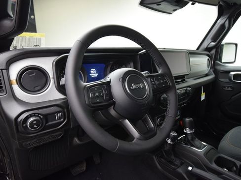 New 2026 Jeep Gladiator Sport image 36