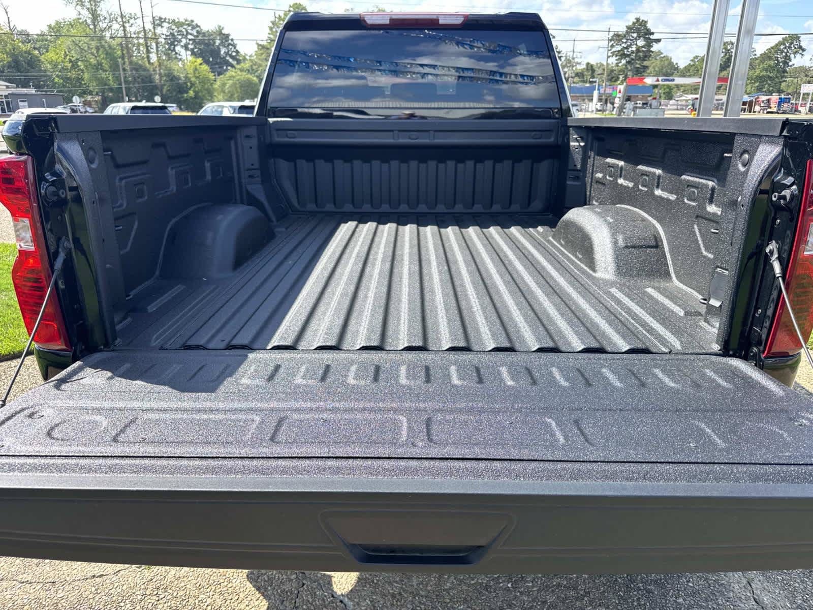 New 2026 Chevrolet Silverado 2500 Custom w/ Custom Value Package AWD/4WD image 7