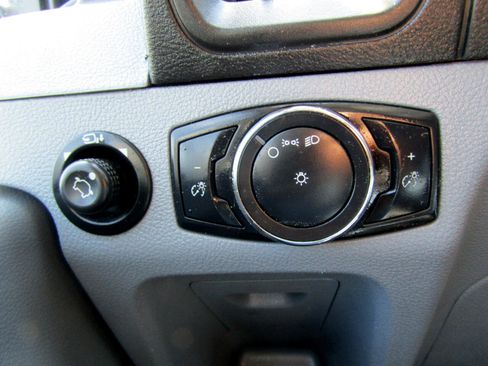 Used 2020 Ford Transit 250 Medium Roof image 33