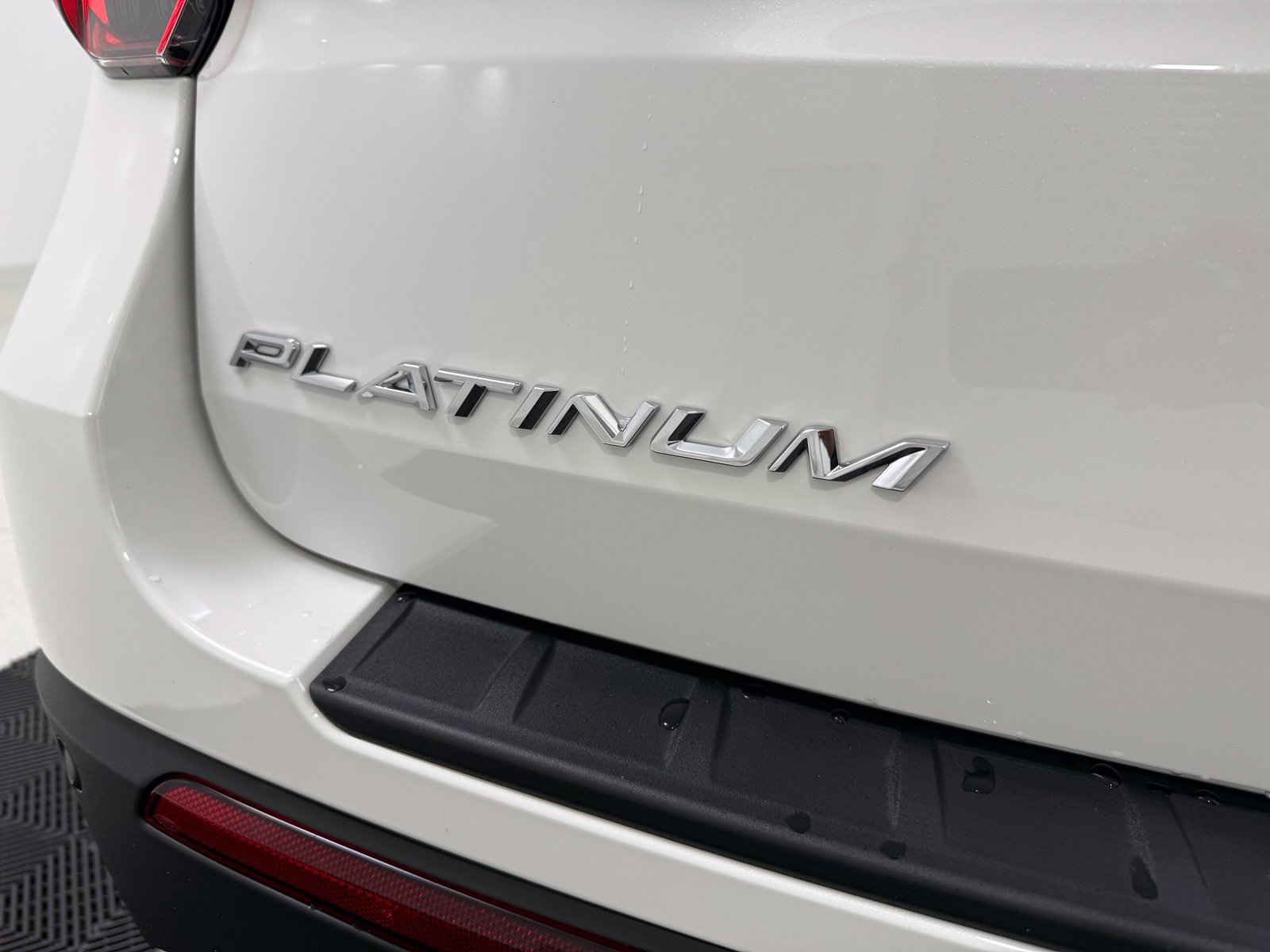 New 2026 Ford Explorer Platinum RWD image 9