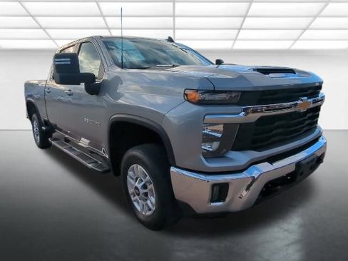 Certified 2025 Chevrolet Silverado 2500 LT w/ Convenience Package image 1