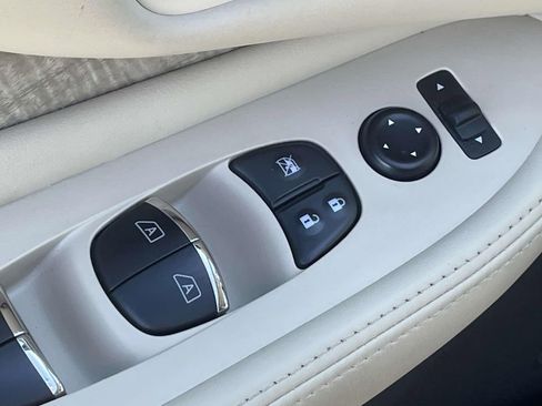 Used 2022 Nissan Murano SL image 18