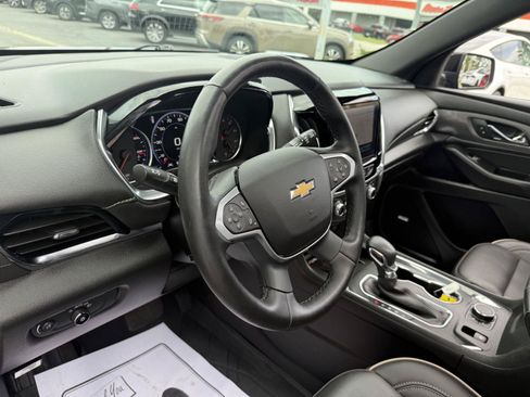 Used 2023 Chevrolet Traverse Premier w/ LPO, Floor Liner Package FWD image 40