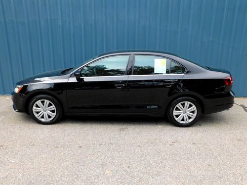 Used 2017 Volkswagen Jetta S FWD image 2