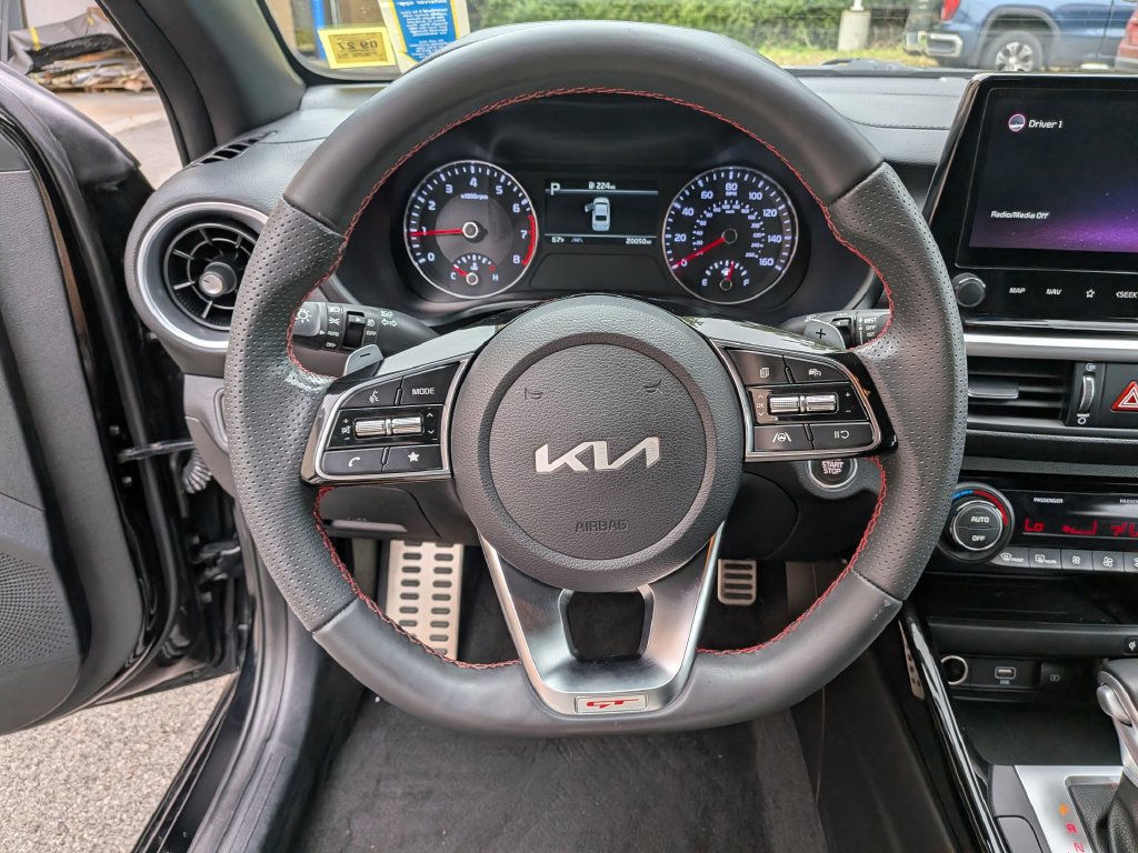 Used 2022 Kia Forte GT FWD image 8
