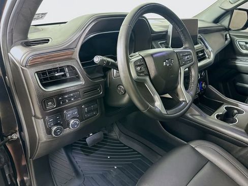 Certified 2024 Chevrolet Suburban Z71 w/ Z71 Off-Road Package AWD/4WD image 12