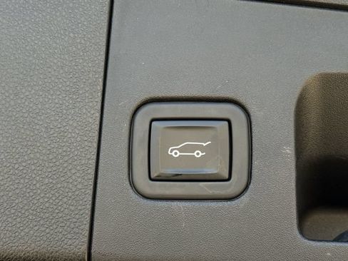 Used 2023 Cadillac XT4 Sport w/ Cold Weather Package FWD image 34