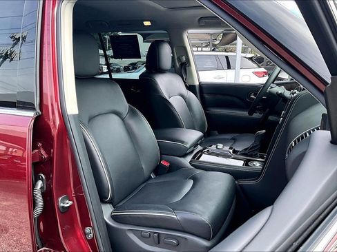 Used 2023 INFINITI QX80 Premium Select w/ All-Season Package RWD image 10
