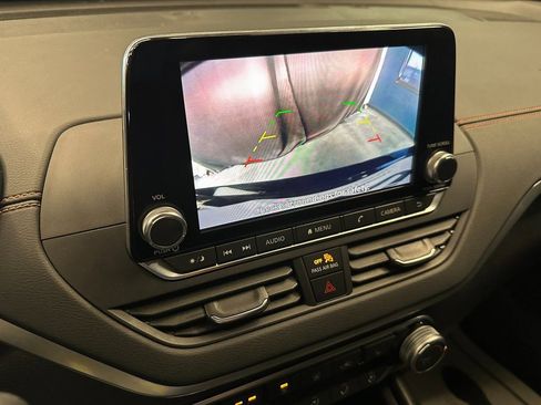 Used 2020 Nissan Altima 2.0 SR image 13