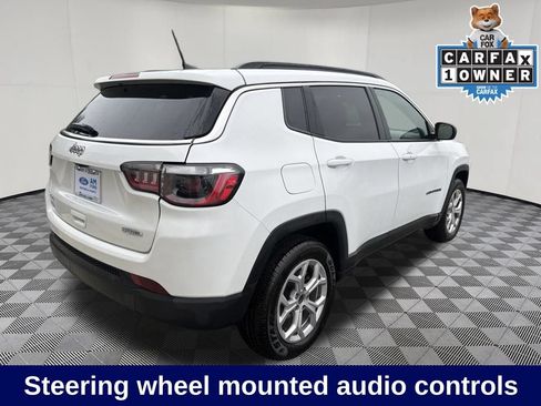 Used 2024 Jeep Compass Latitude AWD/4WD image 5