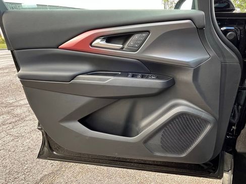 New 2025 Chevrolet Equinox EV RS w/ Active Safety Package 3 image 9