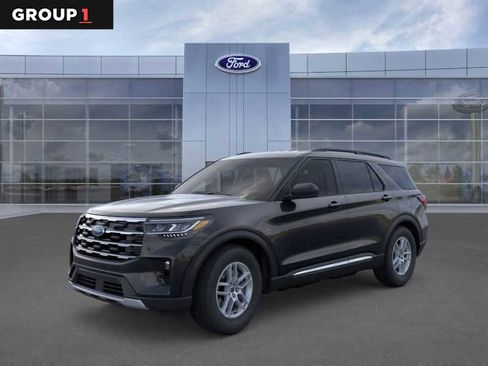 New 2025 Ford Explorer Active w/ Active Comfort Package image 1