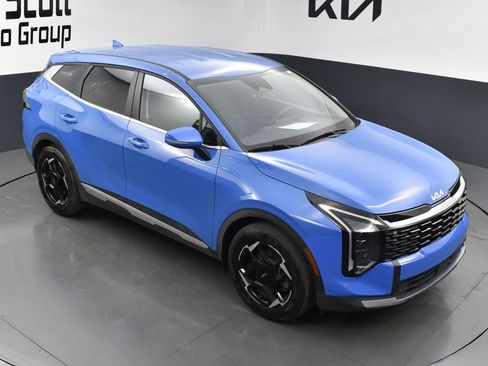 Certified 2026 Kia Sportage EX FWD image 15