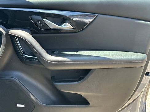 Used 2021 Chevrolet Blazer RS w/ Enhanced Convenience Package FWD image 15