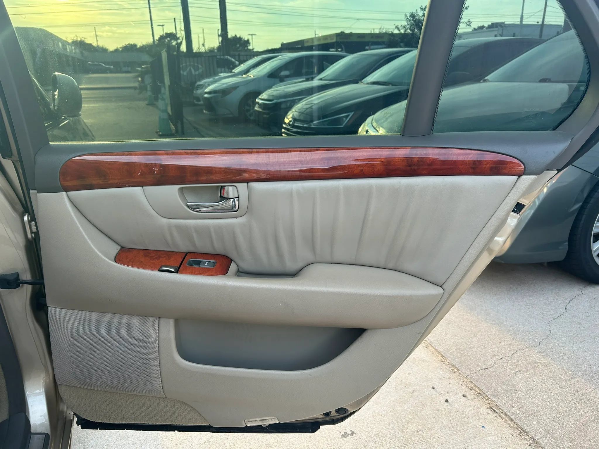 Used 2003 Lexus LS 430 RWD image 16