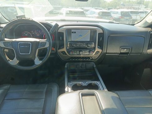 Used 2015 GMC Sierra 2500 Denali w/ Duramax Plus Package image 15