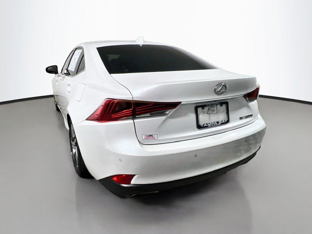 Used 2017 Lexus IS 200t w/ Premium Package RWD image 5