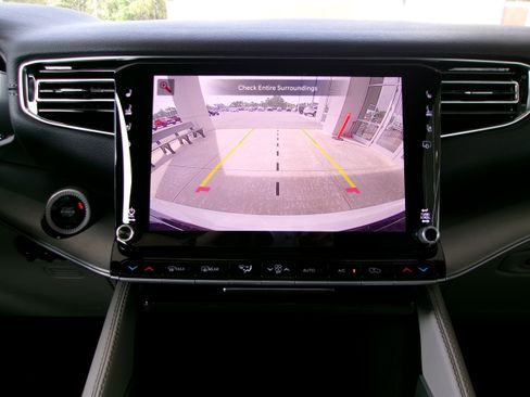 New 2026 Jeep Grand Wagoneer Limited AWD/4WD image 17