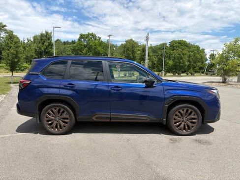 Used 2025 Subaru Forester Sport AWD/4WD image 5