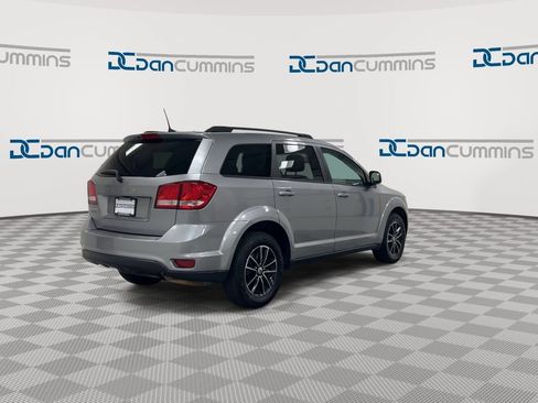 Used 2019 Dodge Journey SE w/ Premium Group FWD image 8
