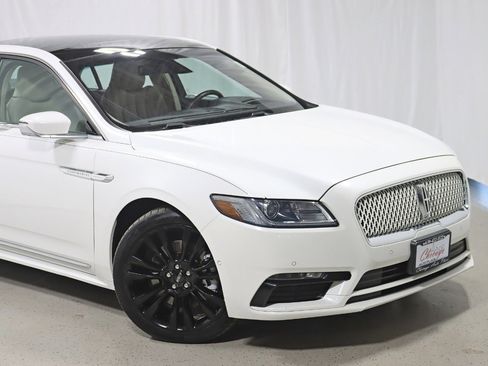 Used 2020 Lincoln Continental Reserve image 3
