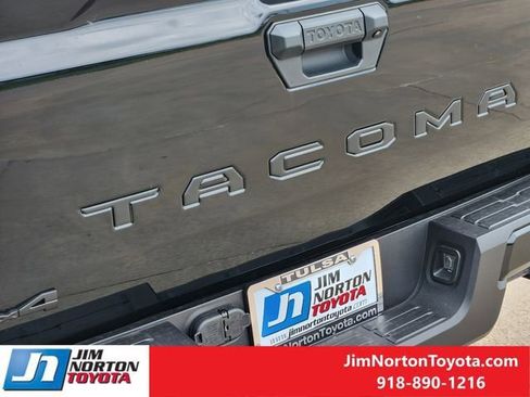 Used 2025 Toyota Tacoma SR5 image 7