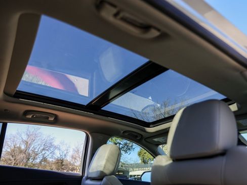 Used 2022 Cadillac XT4 Luxury image 31