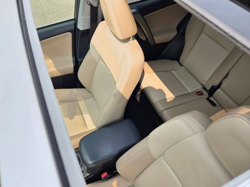 Used 2015 Toyota RAV4 Limited AWD/4WD image 9