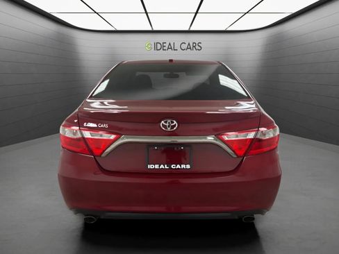 Used 2016 Toyota Camry XSE FWD image 6