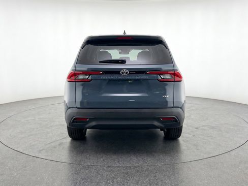 Used 2025 Toyota Grand Highlander FWD image 7