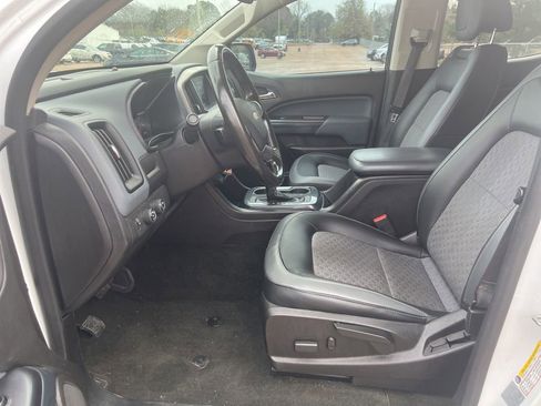 Used 2017 Chevrolet Colorado Z71 image 46