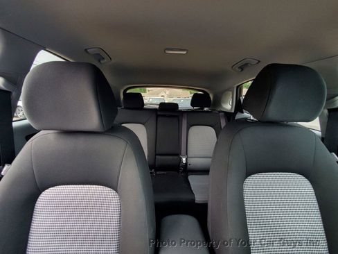 Used 2021 Hyundai Kona SEL FWD image 23
