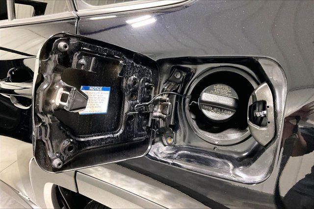 Certified 2020 Toyota RAV4 XLE w/ Convenience Package AWD/4WD image 43