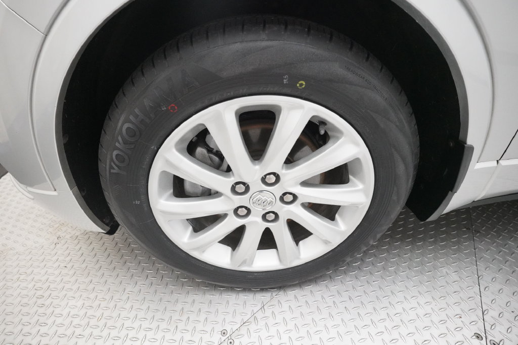 Used 2019 Buick Envision Essence FWD image 24