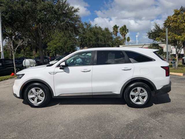 Certified 2021 Kia Sorento LX FWD image 4