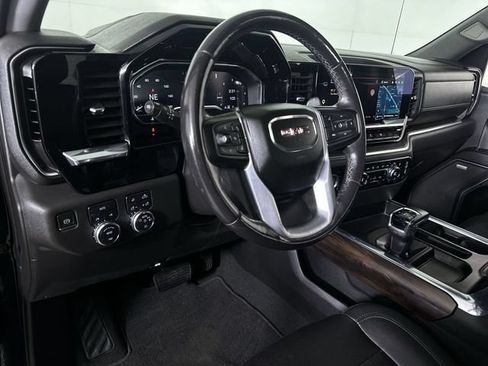 Used 2023 GMC Sierra 1500 SLT AWD/4WD image 10
