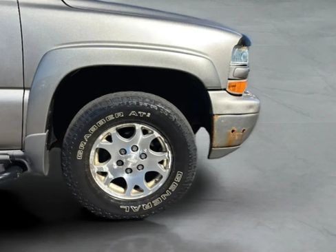 Used 2002 Chevrolet Tahoe Z71 AWD/4WD image 24