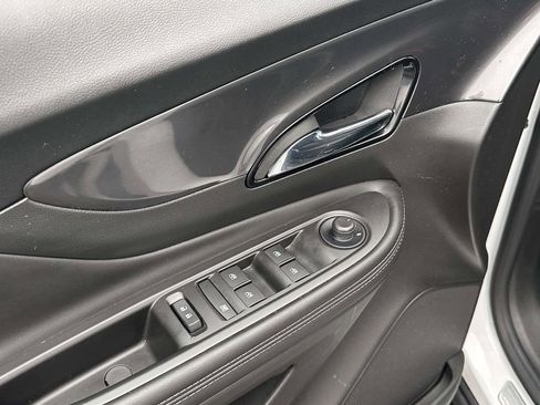 Certified 2022 Buick Encore Preferred w/ Safety Package image 18