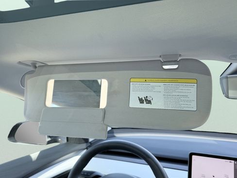 Used 2023 Tesla Model 3 Standard Range image 66