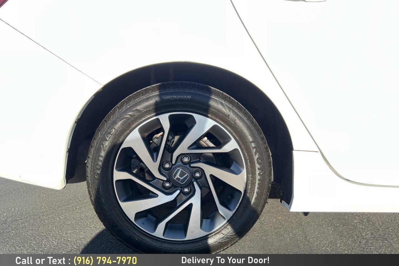 Used 2017 Honda Civic EX image 10