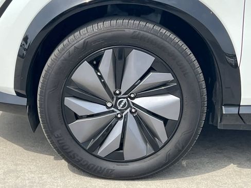 Used 2024 Nissan Ariya FWD image 12