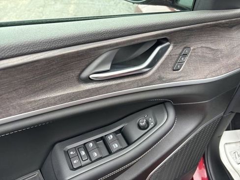 New 2026 Jeep Grand Cherokee L Limited AWD/4WD image 22