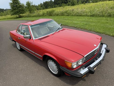 Used 1988 Mercedes-Benz 560 SL image 8