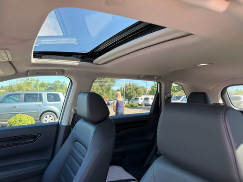Used 2024 Honda CR-V EX-L image 6