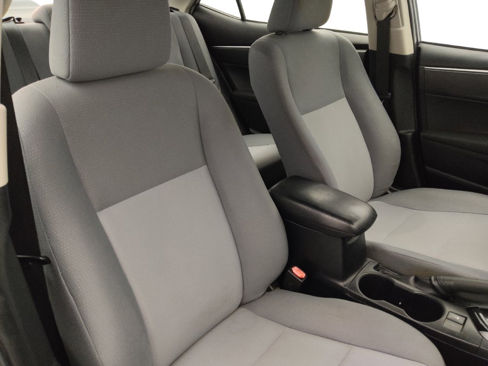 Used 2015 Toyota Corolla L FWD image 21